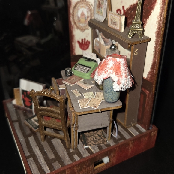 Vintage Art Diorama - Picture 4 of 8